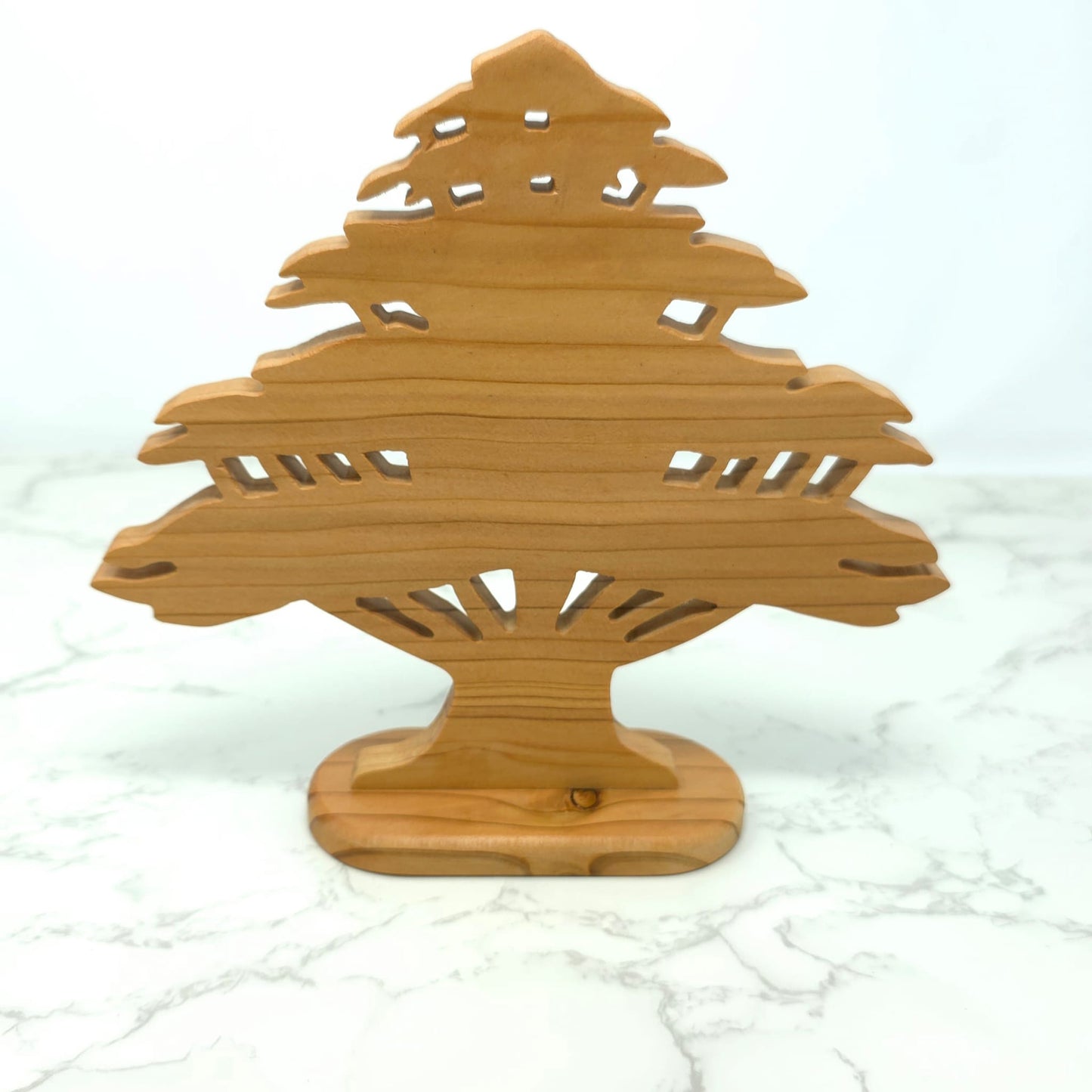 Reliquaire de Saint Charbel en cèdre du Liban avec relique de troisième classe